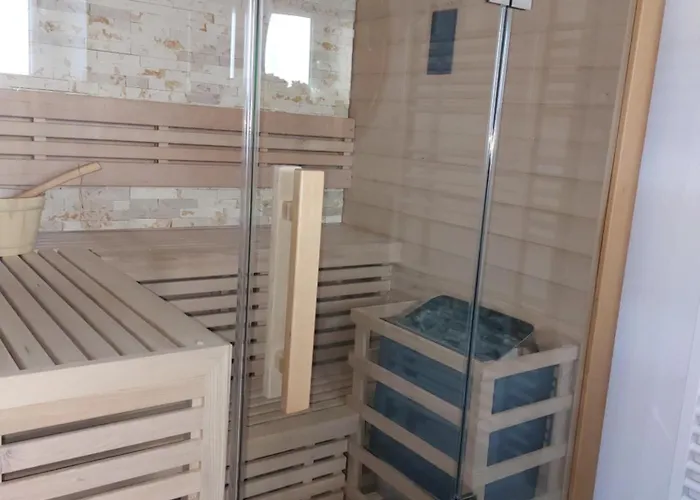 La Petite Bohème, Sauna Hébergement de vacances Lorquin